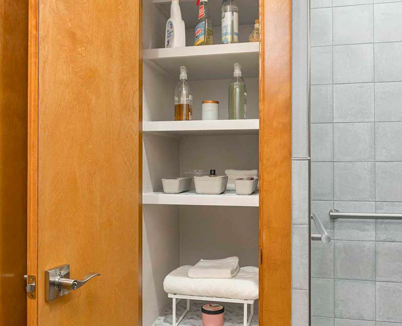 This award-winning bathroom remodel in Madison, WI was designed to meet the accessibility needs of the homeowner’s daughter and to allow the homeowners to age in place through universal design.